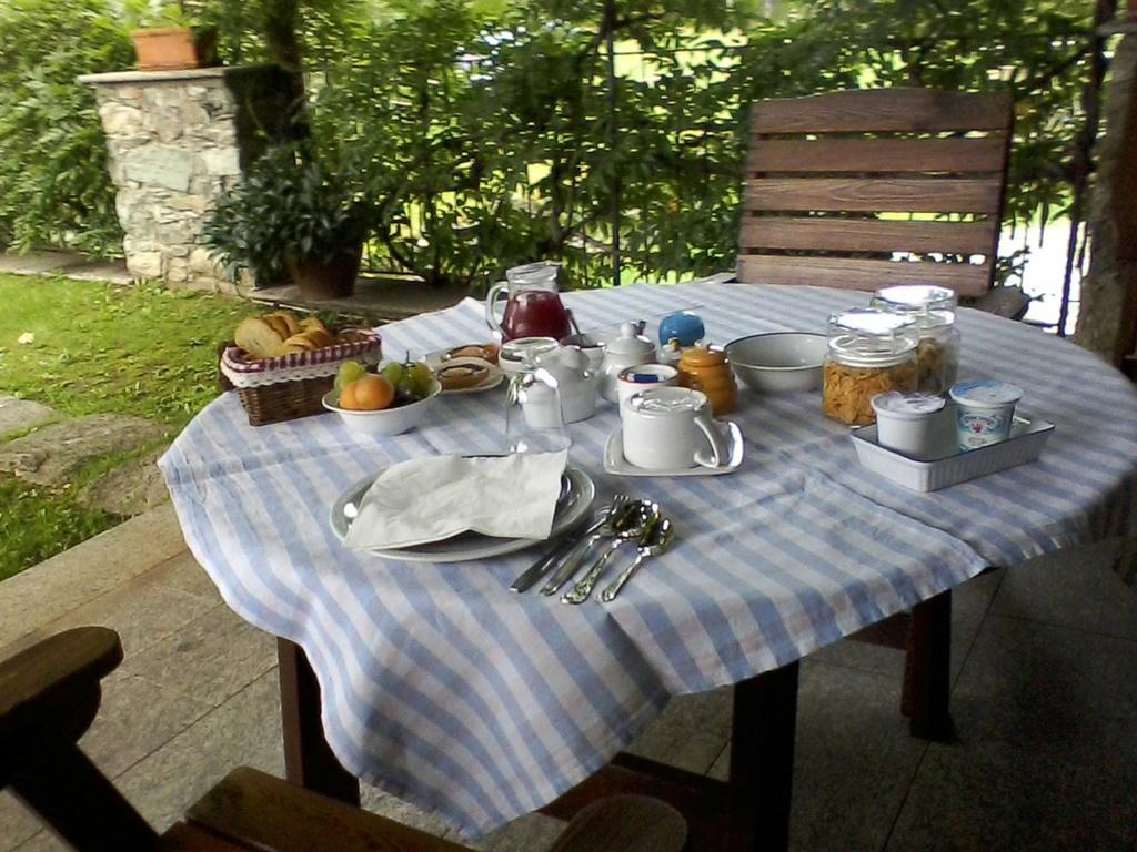 Il Glicine Bed and Breakfast Zimone Exteriör bild