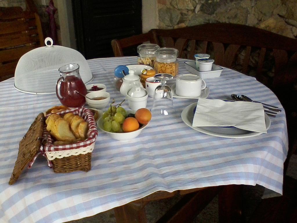 Il Glicine Bed and Breakfast Zimone Exteriör bild