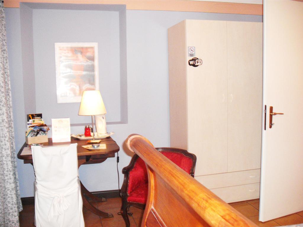 Il Glicine Bed and Breakfast Zimone Exteriör bild