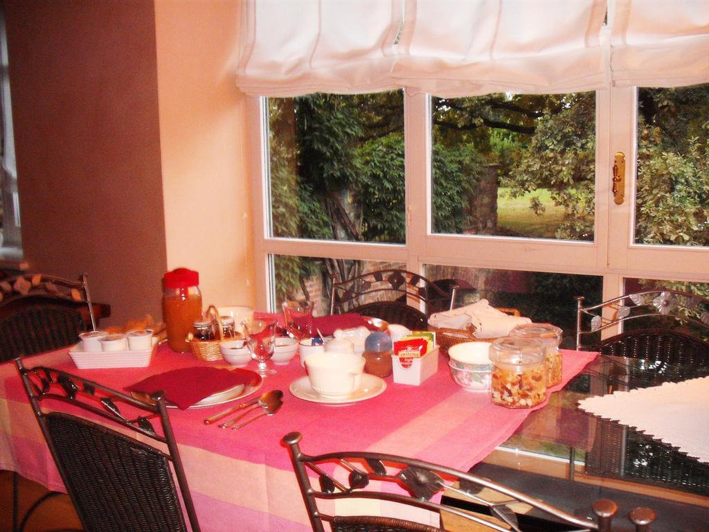 Il Glicine Bed and Breakfast Zimone Exteriör bild