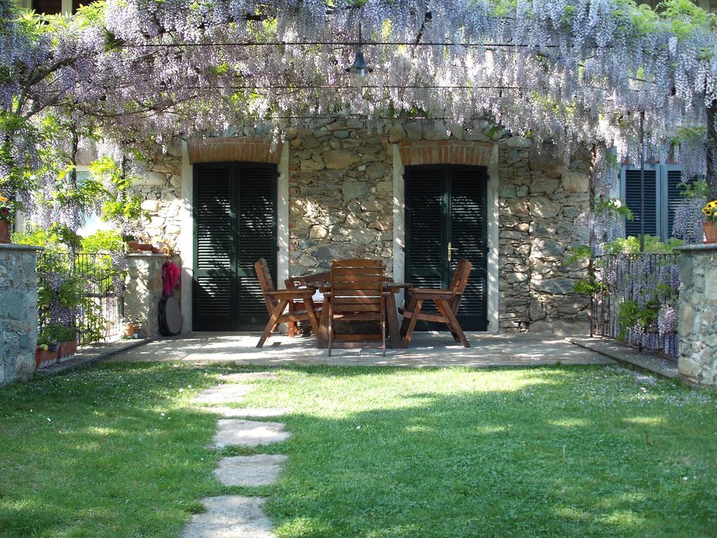 Il Glicine Bed and Breakfast Zimone Exteriör bild